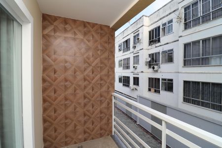 Casa de condomínio à venda com 186m², 4 quartos e 2 vagasVaranda