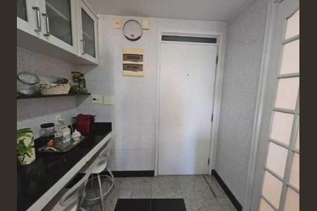 Apartamento à venda com 96m², 2 quartos e 1 vaga