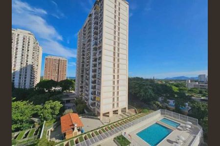 Apartamento à venda com 96m², 2 quartos e 1 vaga