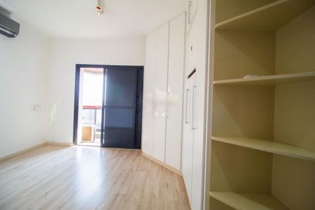 Apartamento à venda com 347m², 5 quartos e 3 vagas