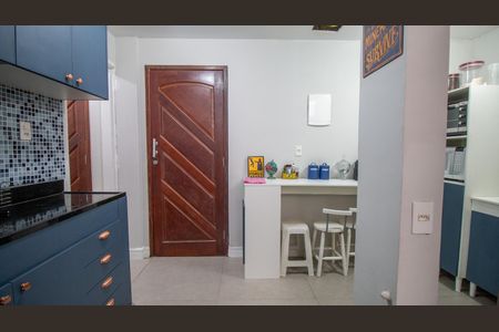 Apartamento à venda com 60m², 2 quartos e 1 vaga Apartamento à venda com 60m², 2 quartos e 1 vagaCozinha