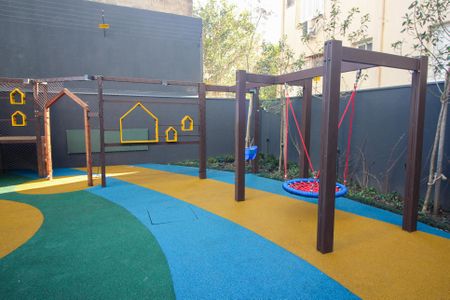 Studio à venda com 28m², 1 quarto e sem vaga Studio à venda com 28m², 1 quarto e sem vagaÁrea comum - Playground