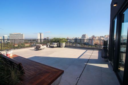 Studio à venda com 28m², 1 quarto e sem vaga Studio à venda com 28m², 1 quarto e sem vagaÁrea comum - terraço