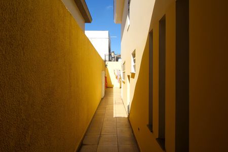 Casa à venda com 250m², 3 quartos e 2 vagas Casa à venda com 250m², 3 quartos e 2 vagasCorredor