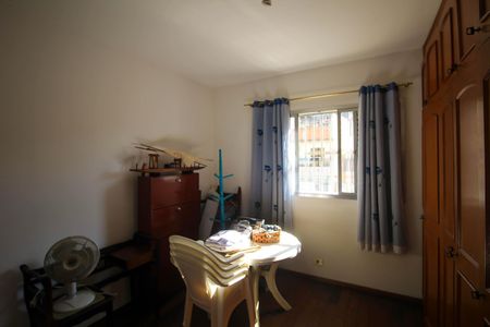 Casa à venda com 250m², 3 quartos e 2 vagas Casa à venda com 250m², 3 quartos e 2 vagasQuarto 1