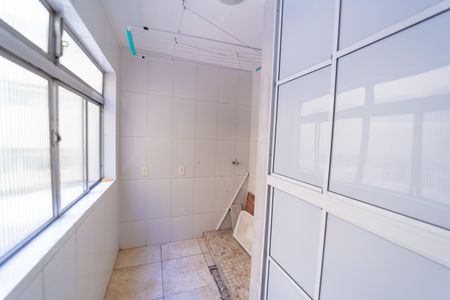 Apartamento à venda com 57m², 2 quartos e 1 vaga Apartamento à venda com 57m², 2 quartos e 1 vagaÁrea de Serviço