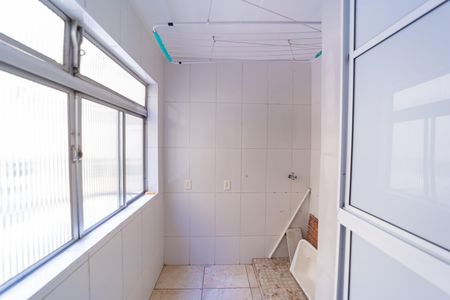 Apartamento à venda com 57m², 2 quartos e 1 vaga Apartamento à venda com 57m², 2 quartos e 1 vagaÁrea de Serviço