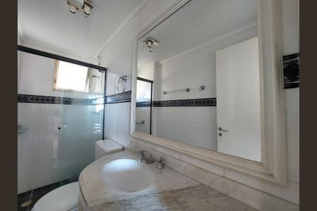 Apartamento à venda com 74m², 3 quartos e sem vaga Apartamento à venda com 74m², 3 quartos e sem vagaBanheiro Social
