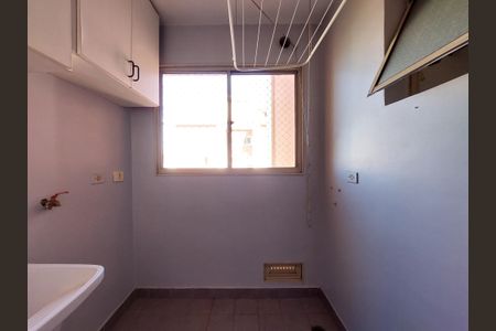 Apartamento à venda com 74m², 3 quartos e sem vaga Apartamento à venda com 74m², 3 quartos e sem vagaÁrea de Serviço