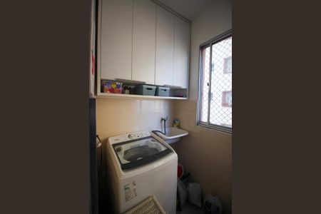 Apartamento à venda com 70m², 2 quartos e 1 vagaÁrea de Serviço