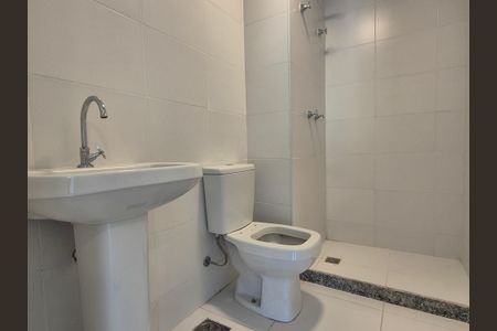 Apartamento à venda com 80m², 2 quartos e 1 vagaBanheiro da Suíte 