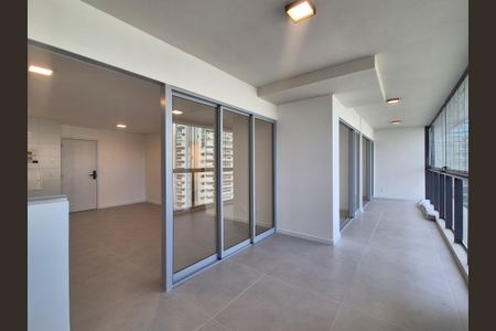 Apartamento à venda com 80m², 2 quartos e 1 vagaVaranda 