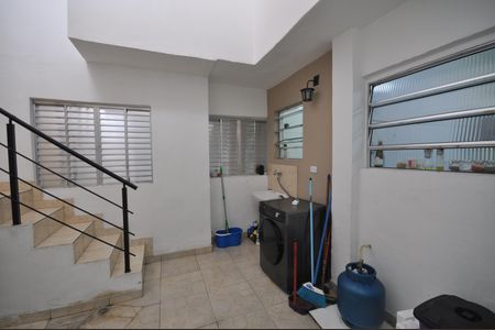 Casa à venda com 144m², 3 quartos e 1 vagaÁrea de Serviço