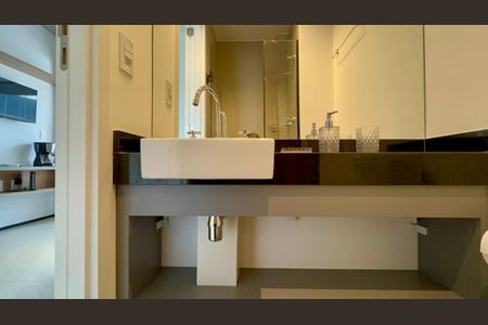 Studio à venda com 24m², 1 quarto e sem vaga Studio à venda com 24m², 1 quarto e sem vagaBanheiro