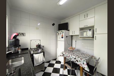 Casa à venda com 98m², 2 quartos e sem vaga Casa à venda com 98m², 2 quartos e sem vagaCozinha