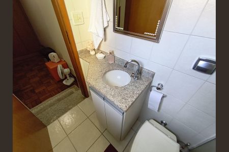 Casa à venda com 98m², 2 quartos e sem vaga Casa à venda com 98m², 2 quartos e sem vagaBanheiro da Suíte