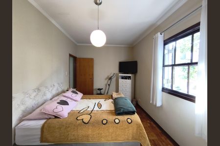 Casa à venda com 98m², 2 quartos e sem vaga Casa à venda com 98m², 2 quartos e sem vagaQuarto