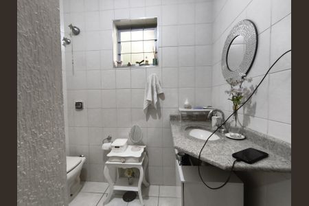 Casa à venda com 98m², 2 quartos e sem vaga Casa à venda com 98m², 2 quartos e sem vagaBanheiro