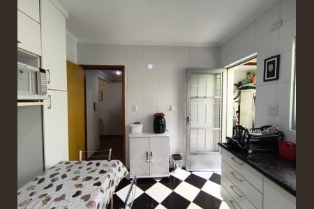 Casa à venda com 98m², 2 quartos e sem vaga Casa à venda com 98m², 2 quartos e sem vagaCozinha