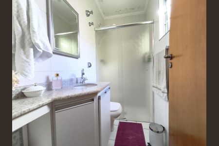 Casa à venda com 98m², 2 quartos e sem vaga Casa à venda com 98m², 2 quartos e sem vagaBanheiro da Suíte