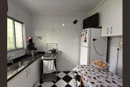 Casa à venda com 98m², 2 quartos e sem vaga Casa à venda com 98m², 2 quartos e sem vagaCozinha