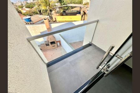 Casa à venda com 90m², 3 quartos e 2 vagasVaranda Quarto 2