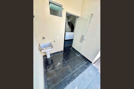 Casa à venda com 90m², 3 quartos e 2 vagasÁrea de Serviço