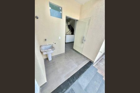 Casa à venda com 90m², 3 quartos e 2 vagasÁrea de Serviço