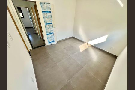 Casa à venda com 90m², 3 quartos e 2 vagas Suíte