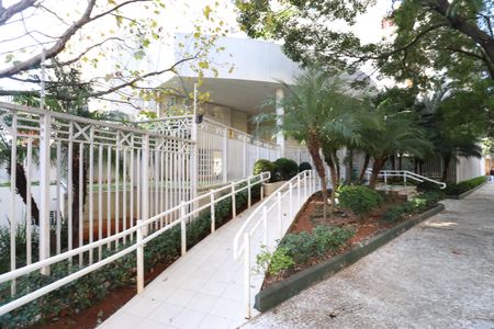 Apartamento à venda com 78m², 2 quartos e 1 vagaFachada