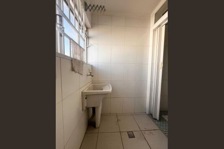 Apartamento à venda com 113m², 3 quartos e 1 vagaÁrea de Serviço