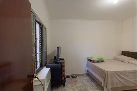 Casa à venda com 164m², 2 quartos e 4 vagas Casa à venda com 164m², 2 quartos e 4 vagasCasa 2- Quarto 2