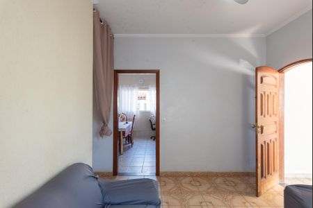 Casa à venda com 164m², 2 quartos e 4 vagas Casa à venda com 164m², 2 quartos e 4 vagasSala