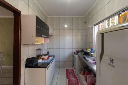 Casa à venda com 164m², 2 quartos e 4 vagas Casa à venda com 164m², 2 quartos e 4 vagasCasa 2- Cozinha