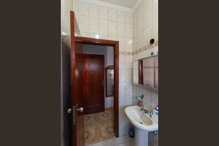 Casa à venda com 164m², 2 quartos e 4 vagas Casa à venda com 164m², 2 quartos e 4 vagasBanheiro da Suíte