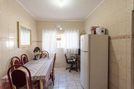 Casa à venda com 164m², 2 quartos e 4 vagas Casa à venda com 164m², 2 quartos e 4 vagasCopa