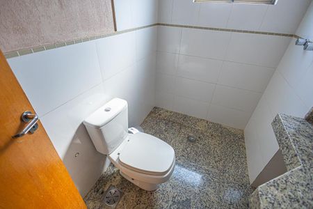 Apartamento à venda com 104m², 4 quartos e 2 vagasBanheiro da Suíte