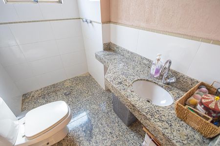 Apartamento à venda com 104m², 4 quartos e 2 vagasBanheiro da Suíte