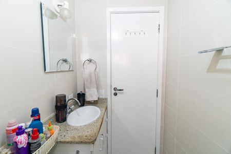 Apartamento à venda com 70m², 3 quartos e 1 vagaBanheiro 1