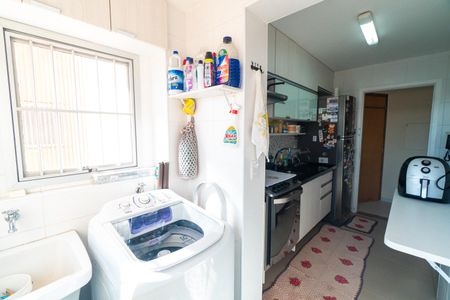 Apartamento à venda com 70m², 3 quartos e 1 vagaÁrea de Serviço