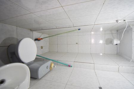 Casa à venda com 100m², 3 quartos e sem vagaBanheiro