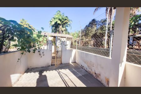 Casa à venda com 440m², 5 quartos e 6 vagas Casa à venda com 440m², 5 quartos e 6 vagasÁrea comum