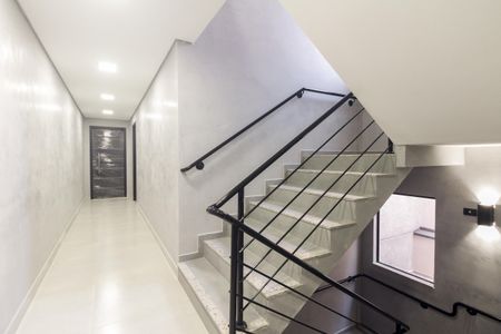 Apartamento à venda com 42m², 2 quartos e sem vagaEscada