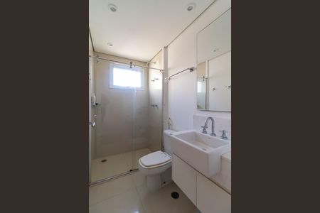 Apartamento à venda com 190m², 3 quartos e 4 vagas Apartamento à venda com 190m², 3 quartos e 4 vagasBanheiro da Suíte 2