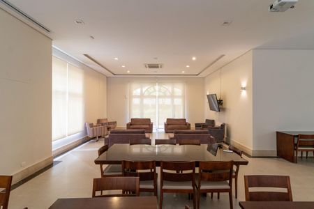 Apartamento à venda com 190m², 3 quartos e 4 vagas Apartamento à venda com 190m², 3 quartos e 4 vagasÁrea comum - Salão de festas