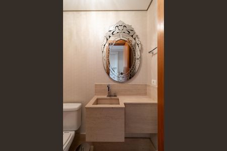 Apartamento à venda com 190m², 3 quartos e 4 vagas Apartamento à venda com 190m², 3 quartos e 4 vagasLavabo