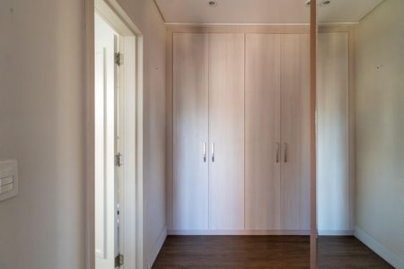 Apartamento à venda com 190m², 3 quartos e 4 vagas Apartamento à venda com 190m², 3 quartos e 4 vagasSuíte 3