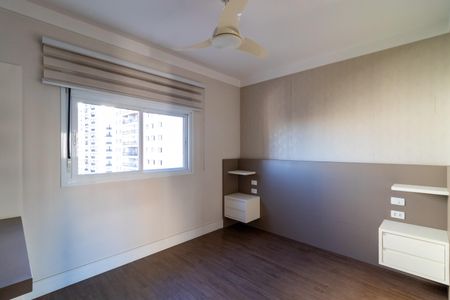 Apartamento à venda com 190m², 3 quartos e 4 vagas Apartamento à venda com 190m², 3 quartos e 4 vagasSuíte 2