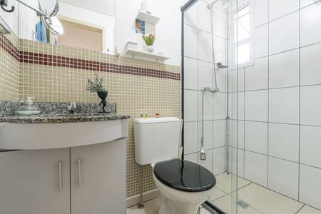 Apartamento à venda com 65m², 2 quartos e 1 vagaBanheiro Social