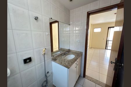 Apartamento para alugar com 175m², 3 quartos e 2 vagasBanheiro da Suíte